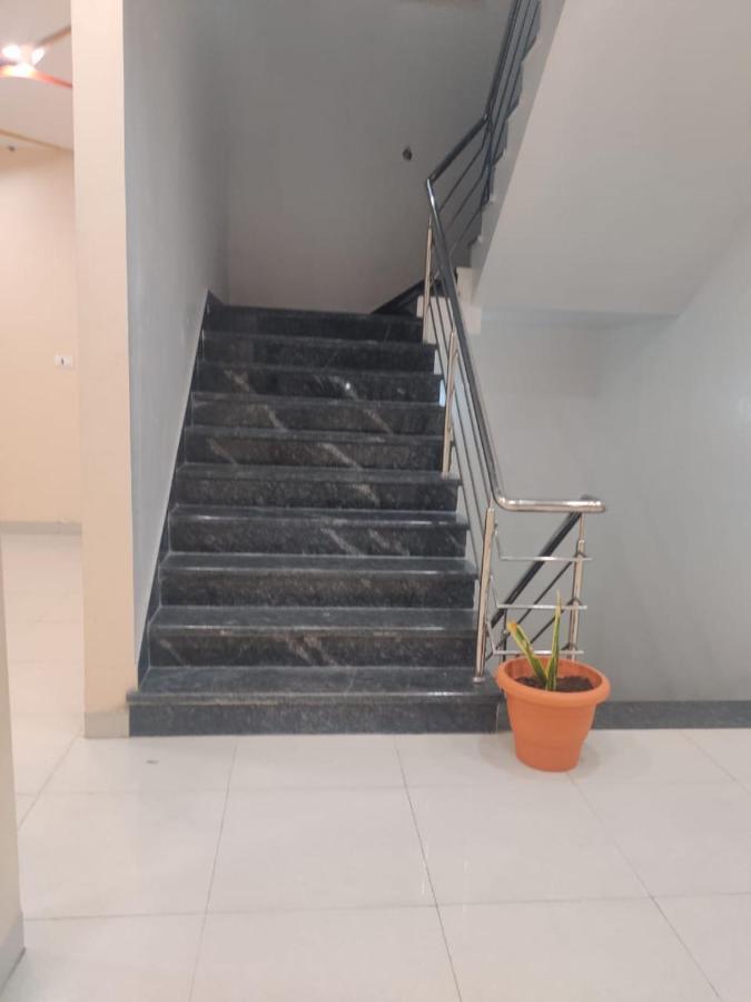 Hotel Hariram Tower Wardha Экстерьер фото