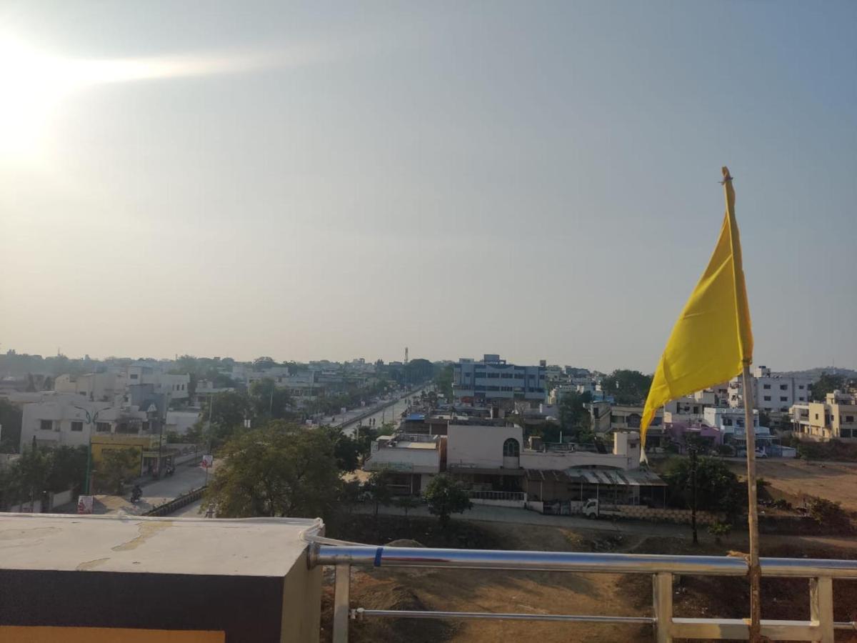 Hotel Hariram Tower Wardha Экстерьер фото