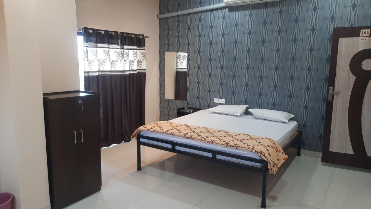 Hotel Hariram Tower Wardha Экстерьер фото