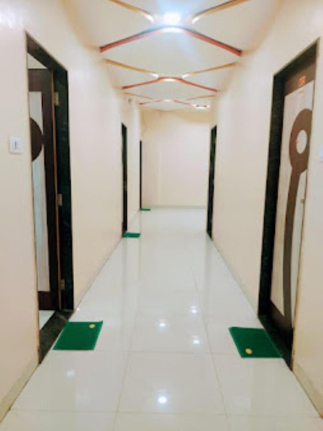 Hotel Hariram Tower Wardha Экстерьер фото